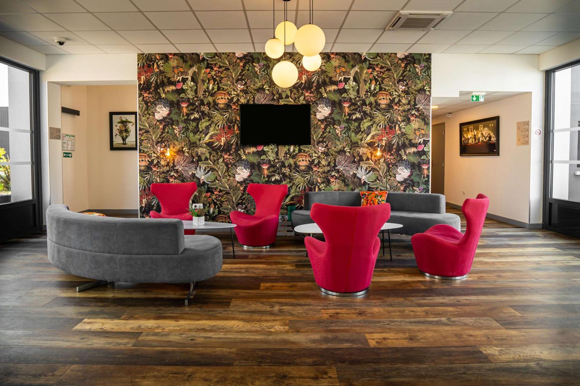 Sure Hotel By Best Western Les Portes De 몽토방 외부 사진